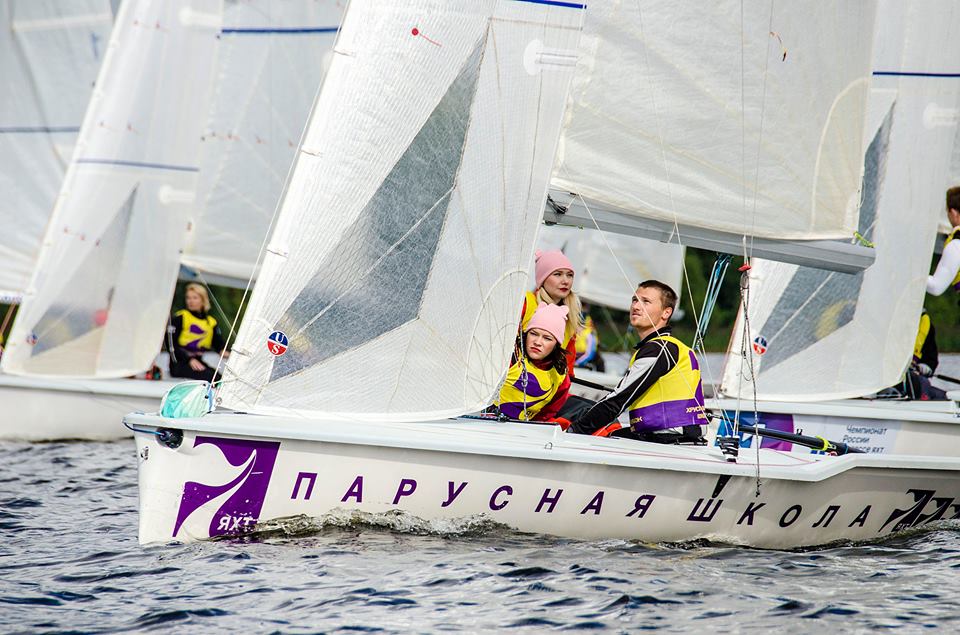яхт-клуб ПИРогово, яхта эМ-Ка, парусная школа 7ЯХТ, парус, парусная школалуб ПИРогово, яхта эМ-Ка, парусная школа 7ЯХТ, парус, парусная школа