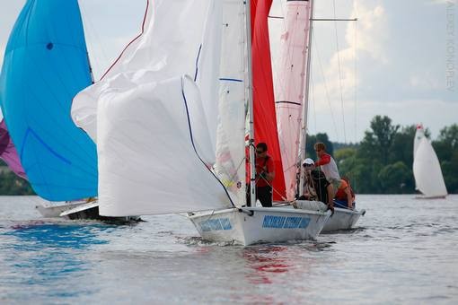 яхта эм ка, freestyle race, вечерняя регата, пирогово, хельшер, пузанов, кирилюк