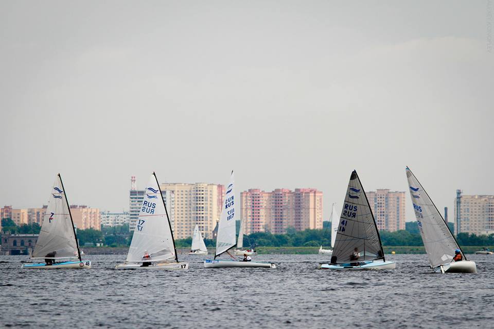яхты финн, парусная регата в пирогово, соревнования паруса россии