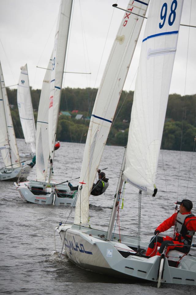 яхта эм ка, яхт клуб пирогово, парусная регата, chichester race, чичестер