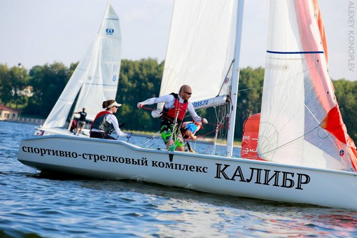 яхта эмка, парусная школа 7яхт, регата, пирогово, яхт клуб, обучение парусному спорту, соколова, лоськов, козлов